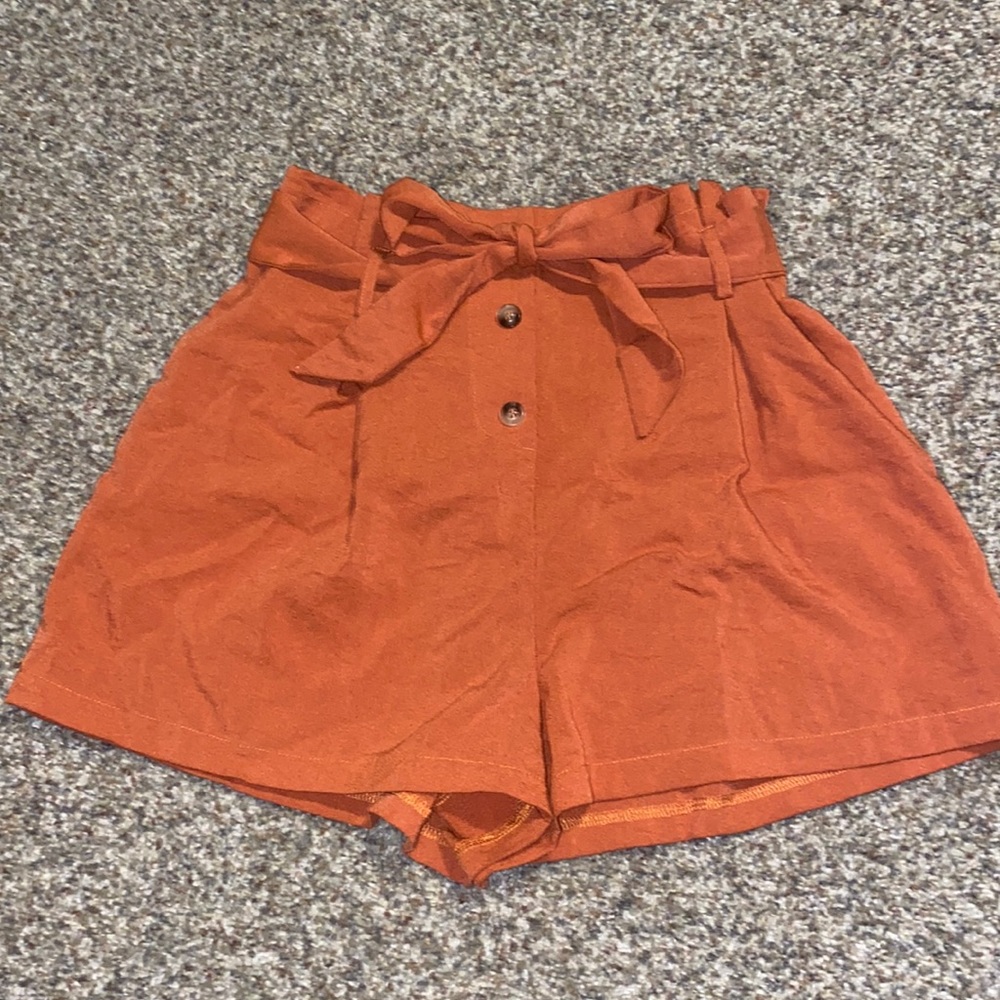 perfect burnt orange shorts